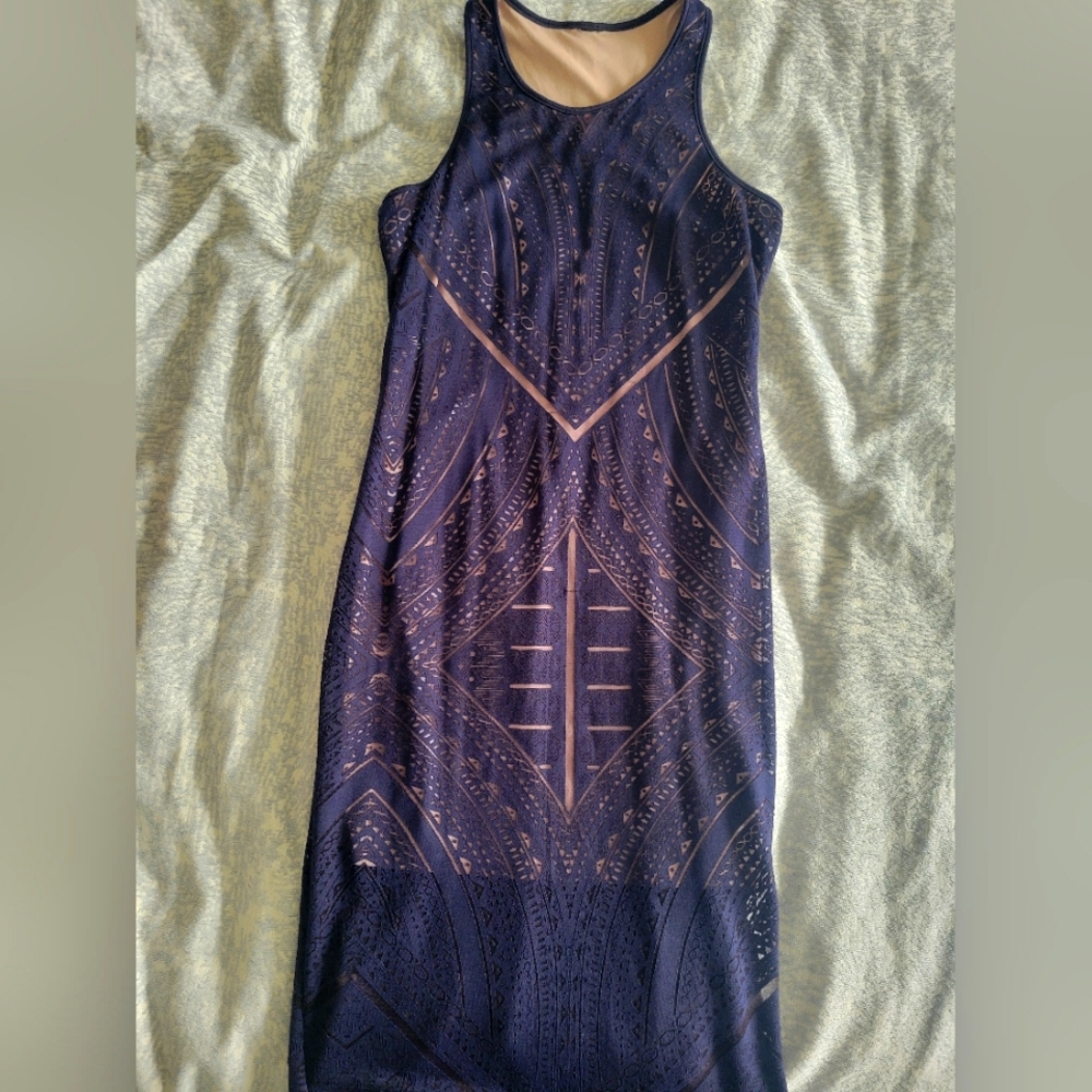 Navy/nude midi dress s/m
